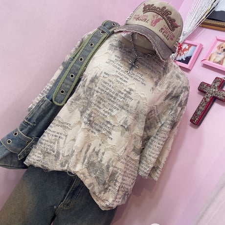 ダメージレタリングTシャツ