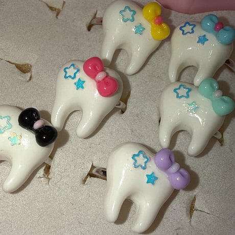 Stylish teeth リング