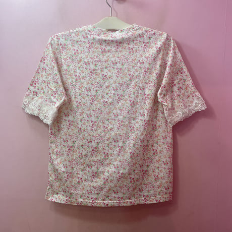 Hair pins puppyフラワーTシャツ