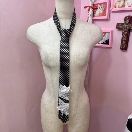 girly dot ネクタイ
