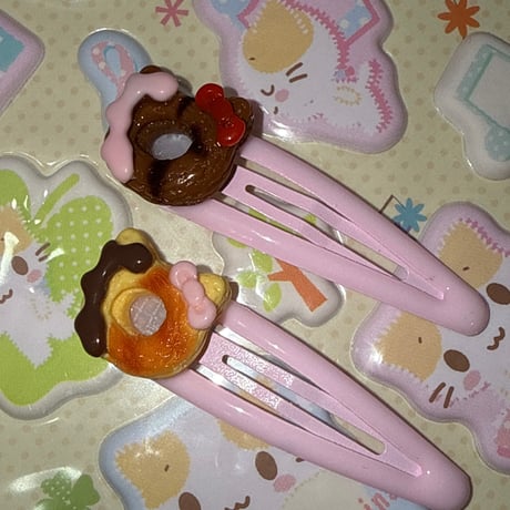 Kitty Donuts パッチンピン