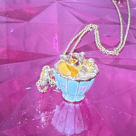 teacup animalネックレス