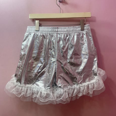メタリックフリルショートパンツ