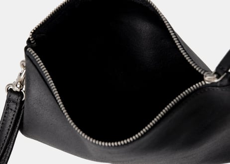 STRAP LEATHER POUCH