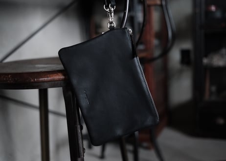 STRAP LEATHER POUCH