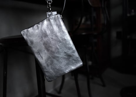 STRAP LEATHER POUCH SILVER