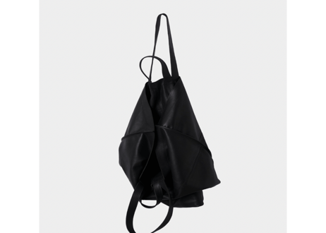 MAGNUM TOTE （MAG）BLACK