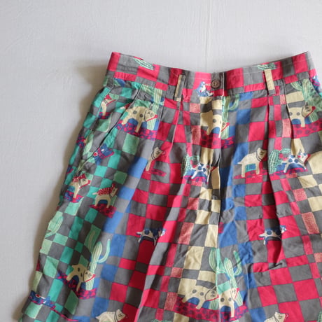 Short pants