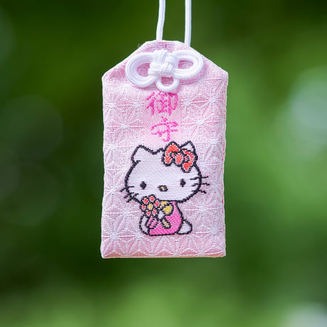 ハローキティ お守り（桜色・麻の葉）