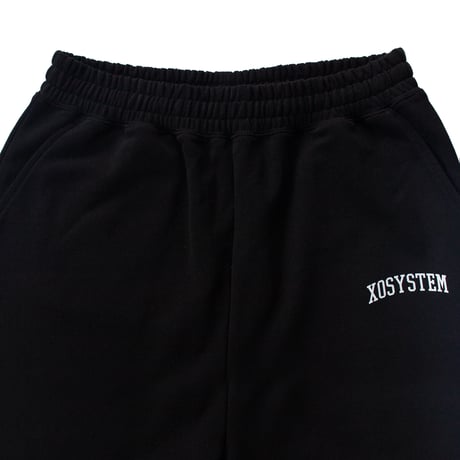 XOSYSTEM｜XO COLLEGE ARCH LOGO 8.8oz SWEAT PANTS