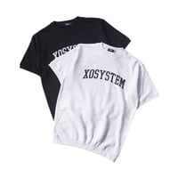 XOSYSTEM｜XO COLLEGE ARCH LOGO S/S SWEAT SHIRT