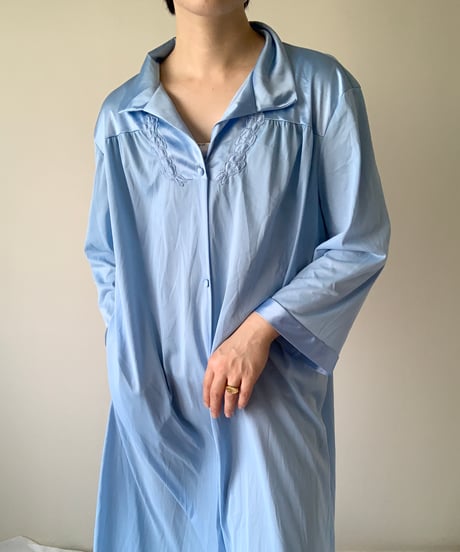 70's~85   Vanity Fair nightgown