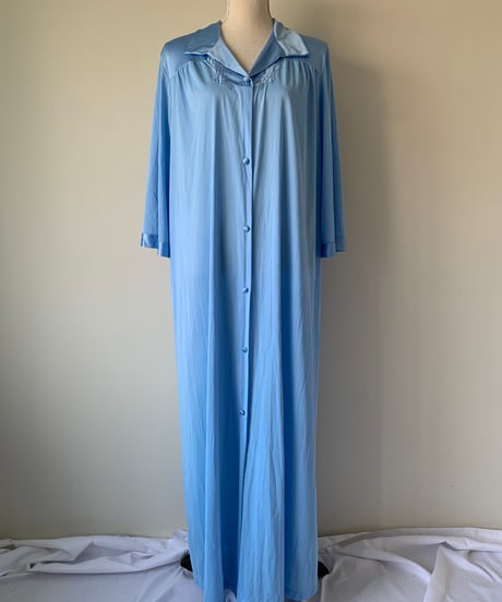 70's~85   Vanity Fair nightgown