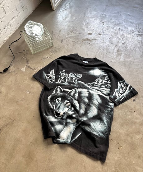 80'S-90's Made in USA very beautiful wolf design T-shirt