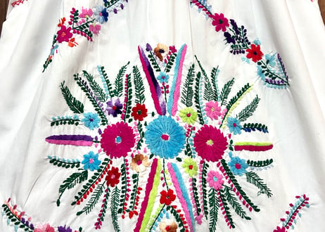 メキシカン メキシコ ワンピース 白 花 刺繍 手刺繍 ヴィンテージ エスニック ヒッピー カラフル おしゃれ かわいい USA 古着/club723 クラブ723(N817)