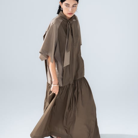 <予約商品>　[TA-OP0051] GATHERED MAXI DRESS