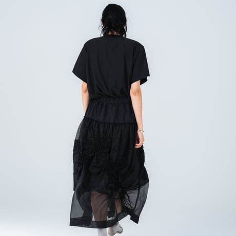 <予約商品>　[TA-BUM0013] "BUMPY" SHEER ASYMMETRIC SKIRT