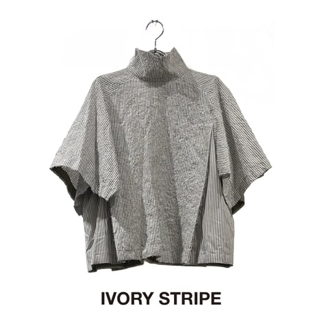<予約商品>　[TA-ТP0053] FUZZY STRIPE HIGH NECK BLOUSE