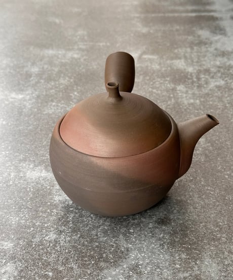 甚秋陶苑・伊藤成ニ 横手特大りんご急須 #109