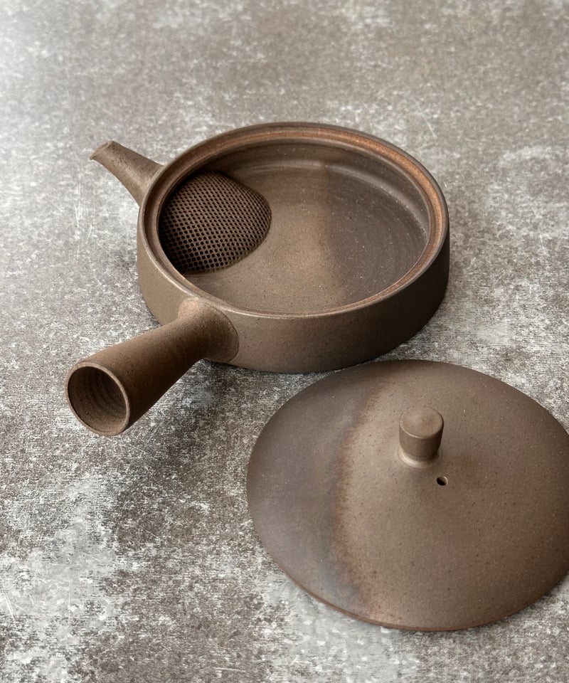 【名工】常滑焼 伊藤甚秋（甚秋窯）横手急須 共箱付き 茶道具 甚秋陶苑 伊藤成ニ 窯変極平中急須 #108 | MWL STORE