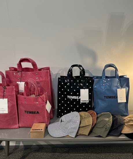 TEMBEA PAPER TOTE SMALL BLACK DOT