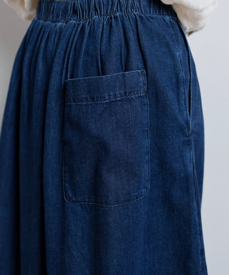 TOAST / Indigo Denim Pull On Cropped Trousers