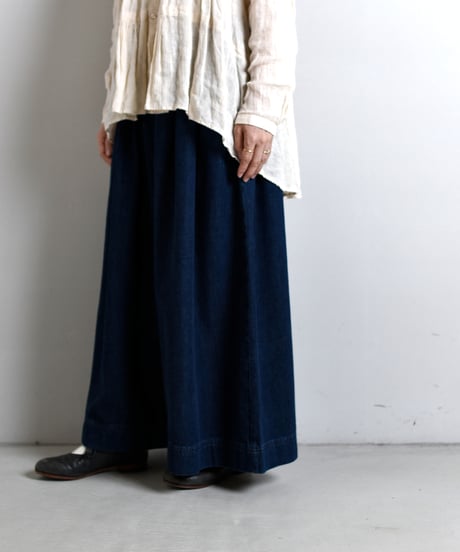 TOAST / Indigo Denim Pull On Cropped Trousers