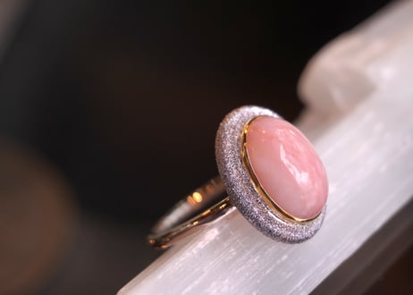 Aube ピンクオパール　ｋ18YG×SILVERリング