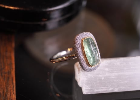 Aube グリーントルマリン　ｋ18YG×SILVERリング