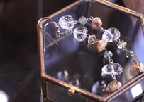 クリスタル、アクチノライトインクォーツ　ロングピアス