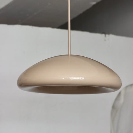 "ILKW." BELLY 30 PENDANT - SAND