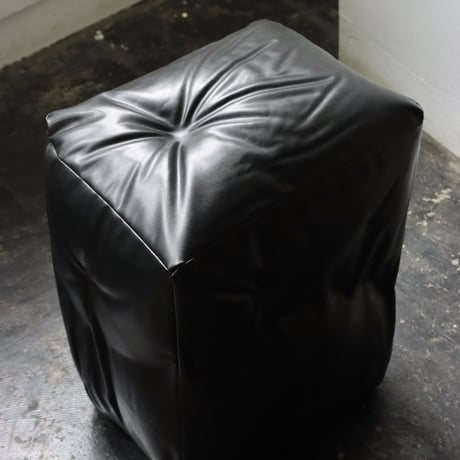 "Doji Fetish“ compression time series - CT07_Stool knocked over by Joshua.Oct 28, 2014 - G