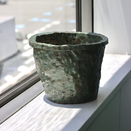 "SHOKKI" Planter