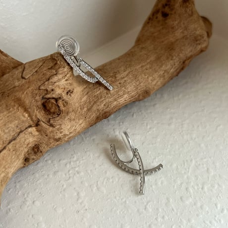 Crossピアス/イヤリング