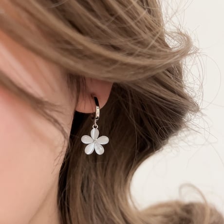 Petal Glowピアス/イヤリング
