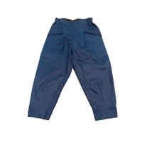 SAMPLE :denim