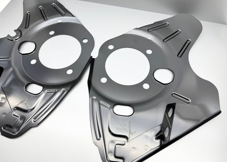 R35GT-R NISMO イエローキャリパー用バッフルプレート フロント左右セット