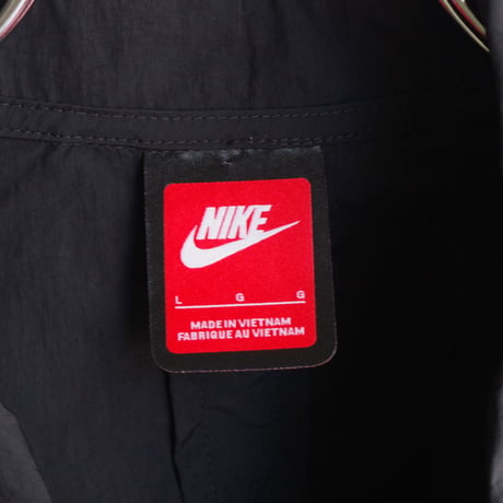 new” Nike Tech
