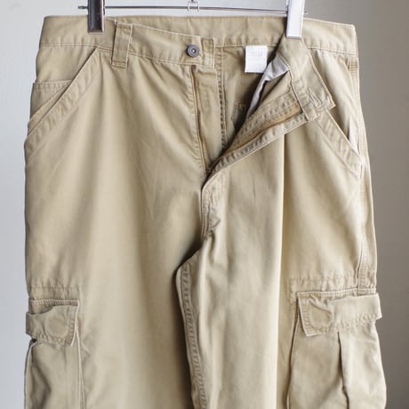 Levis”DRY GOODS