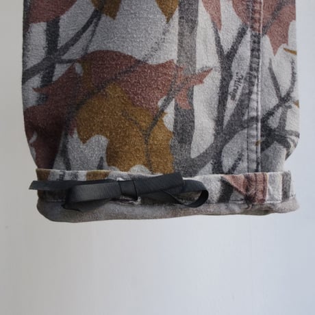 unknown”camo cago pants