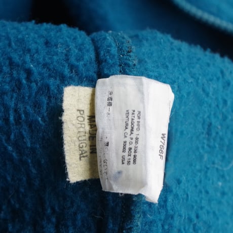 patagonia"Synchilla Hooded Fleece Jacket  made in Portugal