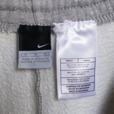 Nike"