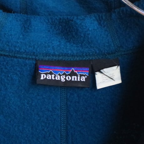 patagonia"Synchilla Hooded Fleece Jacket  made in Portugal