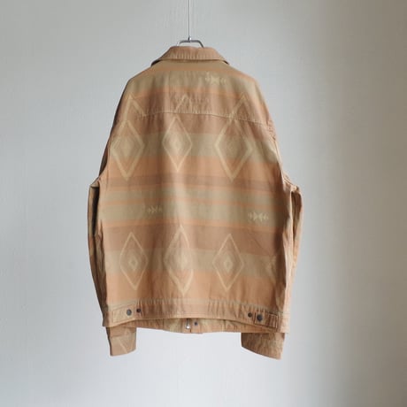 Levi’s"