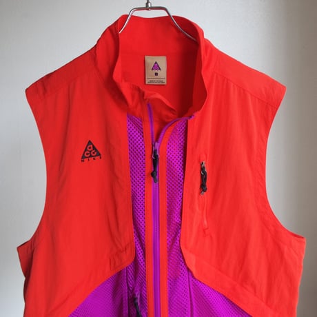Nike ACG"