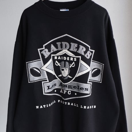 RAIDERS”