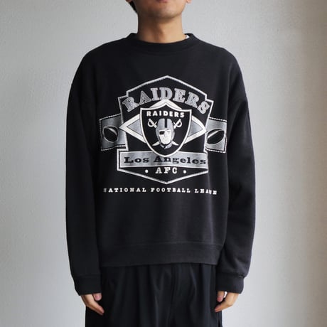 RAIDERS”