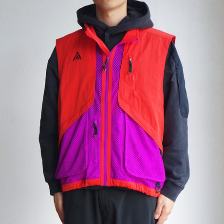 Nike ACG"