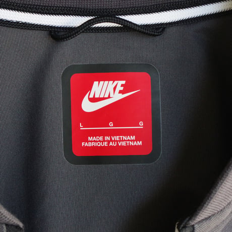new” Nike Tech