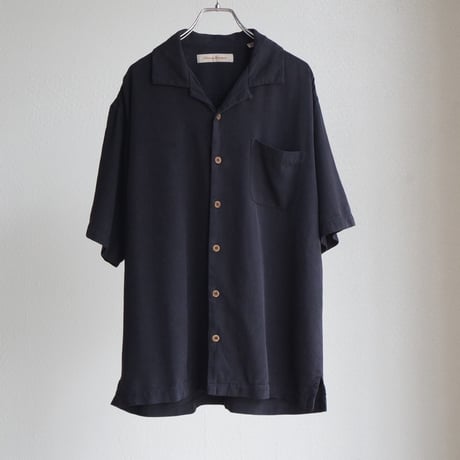 Tommy bahama"